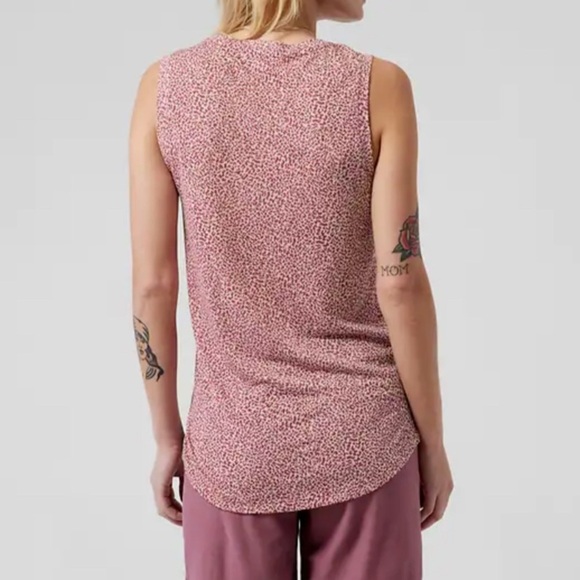 ATHLETA WOMEN'S MICRO CHEETAH BASHFUL ROSE SLEEVELESS BREEZY TOP TANK Sz Large - Picture 11 of 11